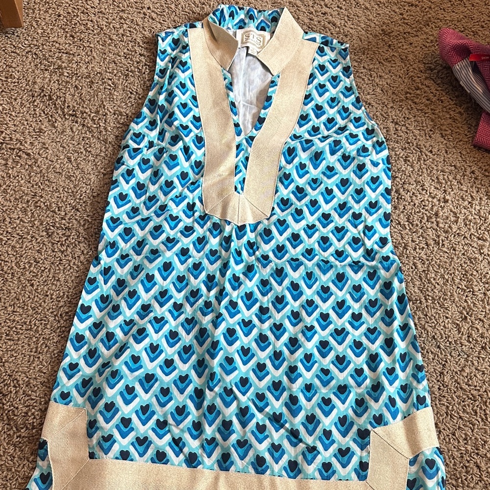 Sleeveless Blue Heart Print Tunic with Cream Trim-Sail to Sable